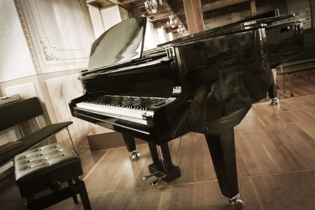 piano movers in Ottawa